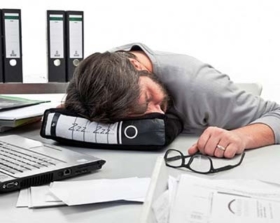 Power Nap lustiges Bürokissen für Arbeitskollegen